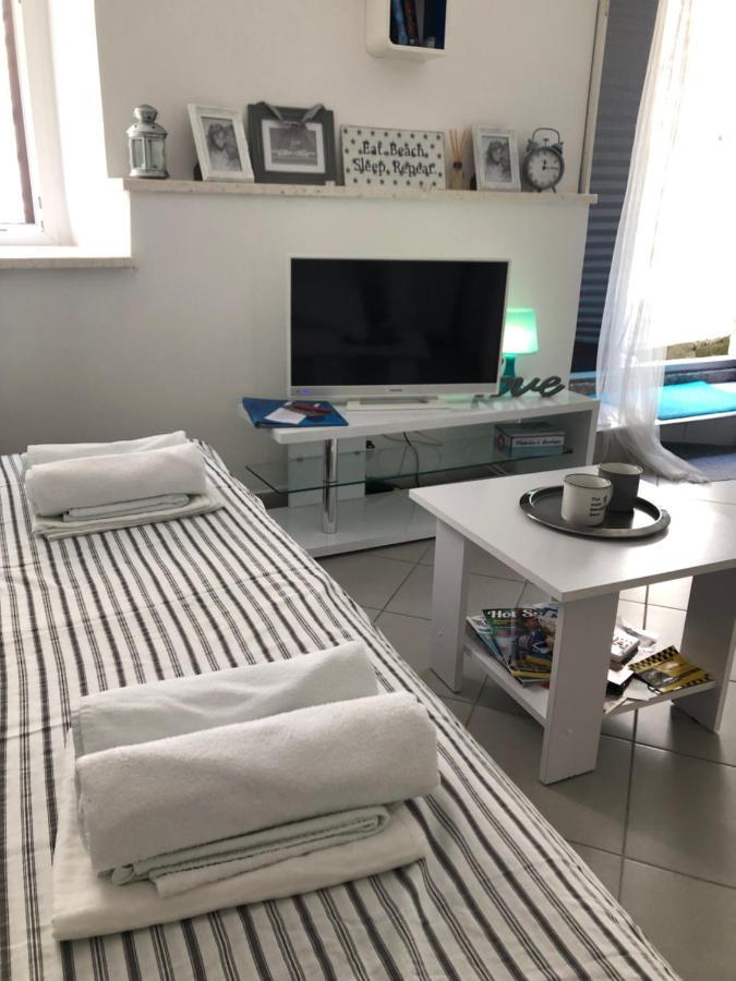 Apartment Estera Jelsa Kültér fotó