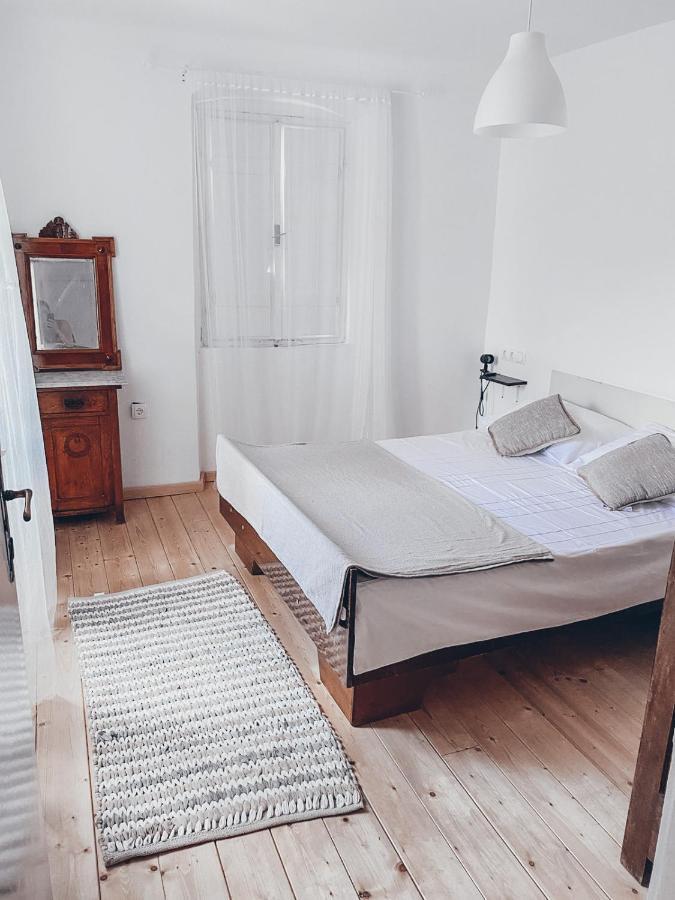 Apartment Estera Jelsa Kültér fotó