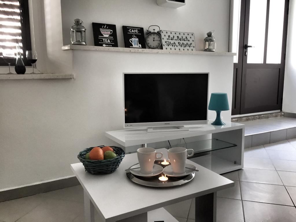 Apartment Estera Jelsa Kültér fotó
