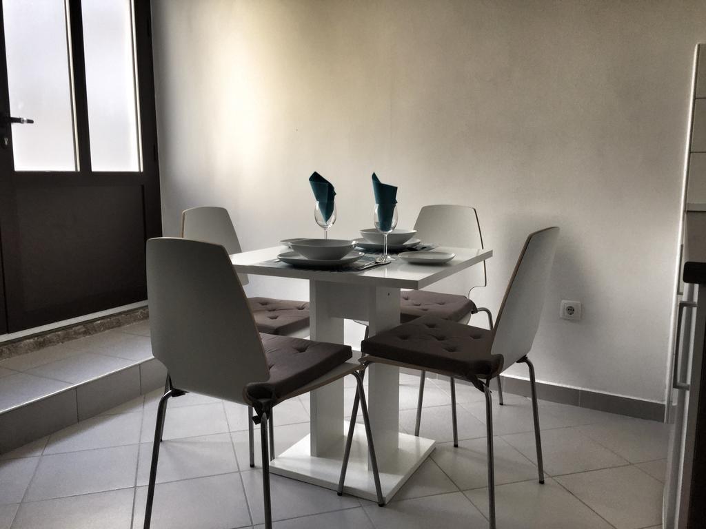 Apartment Estera Jelsa Kültér fotó
