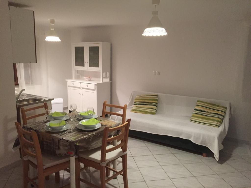 Apartment Estera Jelsa Kültér fotó