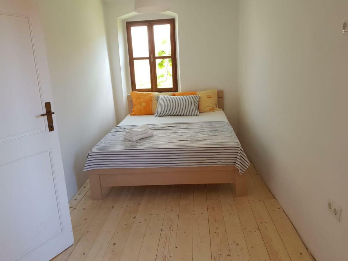 Apartment Estera Jelsa Kültér fotó